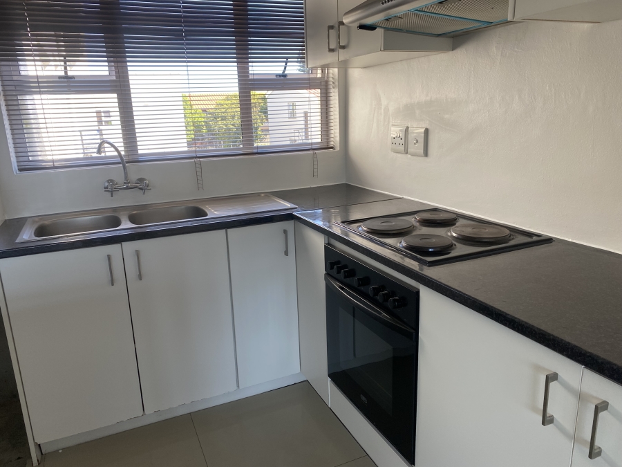 To Let 2 Bedroom Property for Rent in Tijgerhof Western Cape